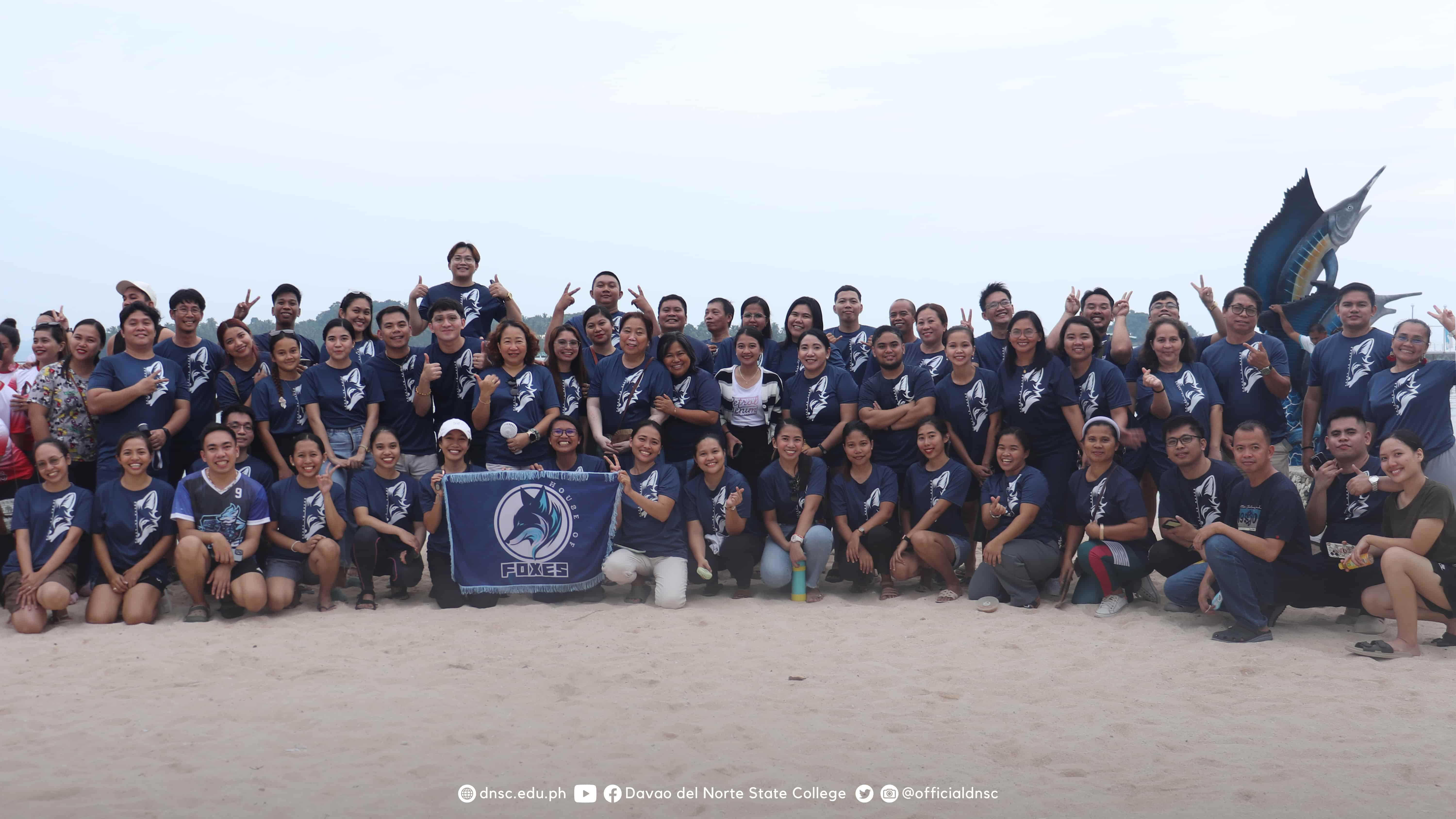 Team Foxes group photo. Captured by Randy Magayon, DNSC PIO.